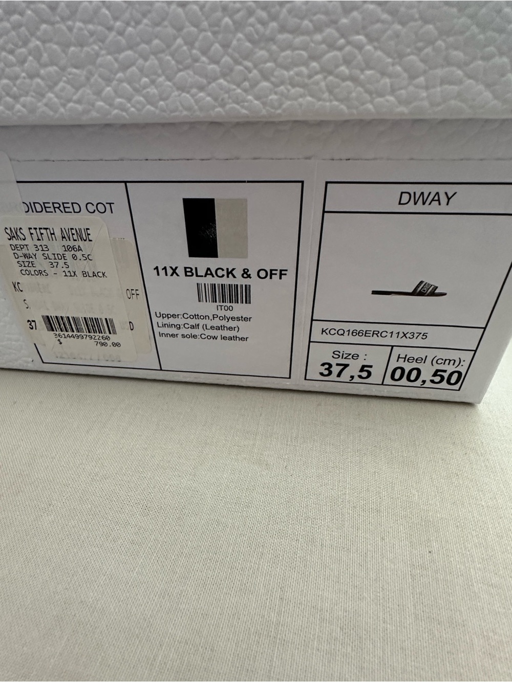 Dior Black and White Logo Slide Sandals - Picture 6 of 6